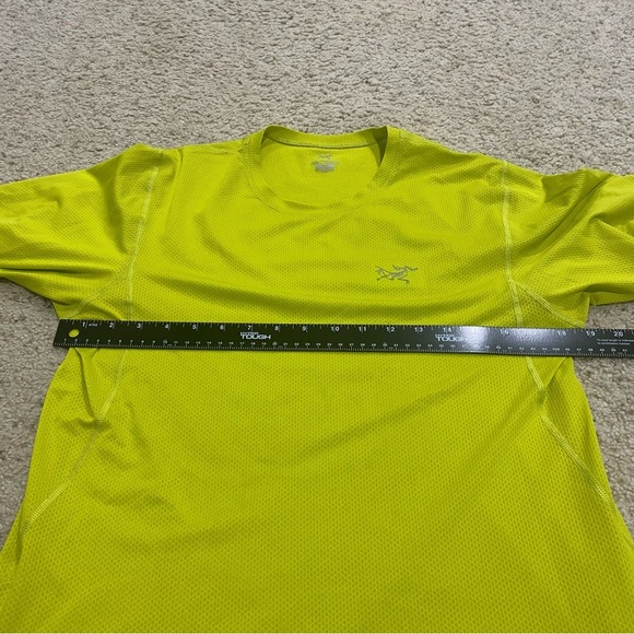 Arc’Teryx Men’s Lime Green / Yellow Performance Tech T-Shirt Size Small - Picture 8 of 11